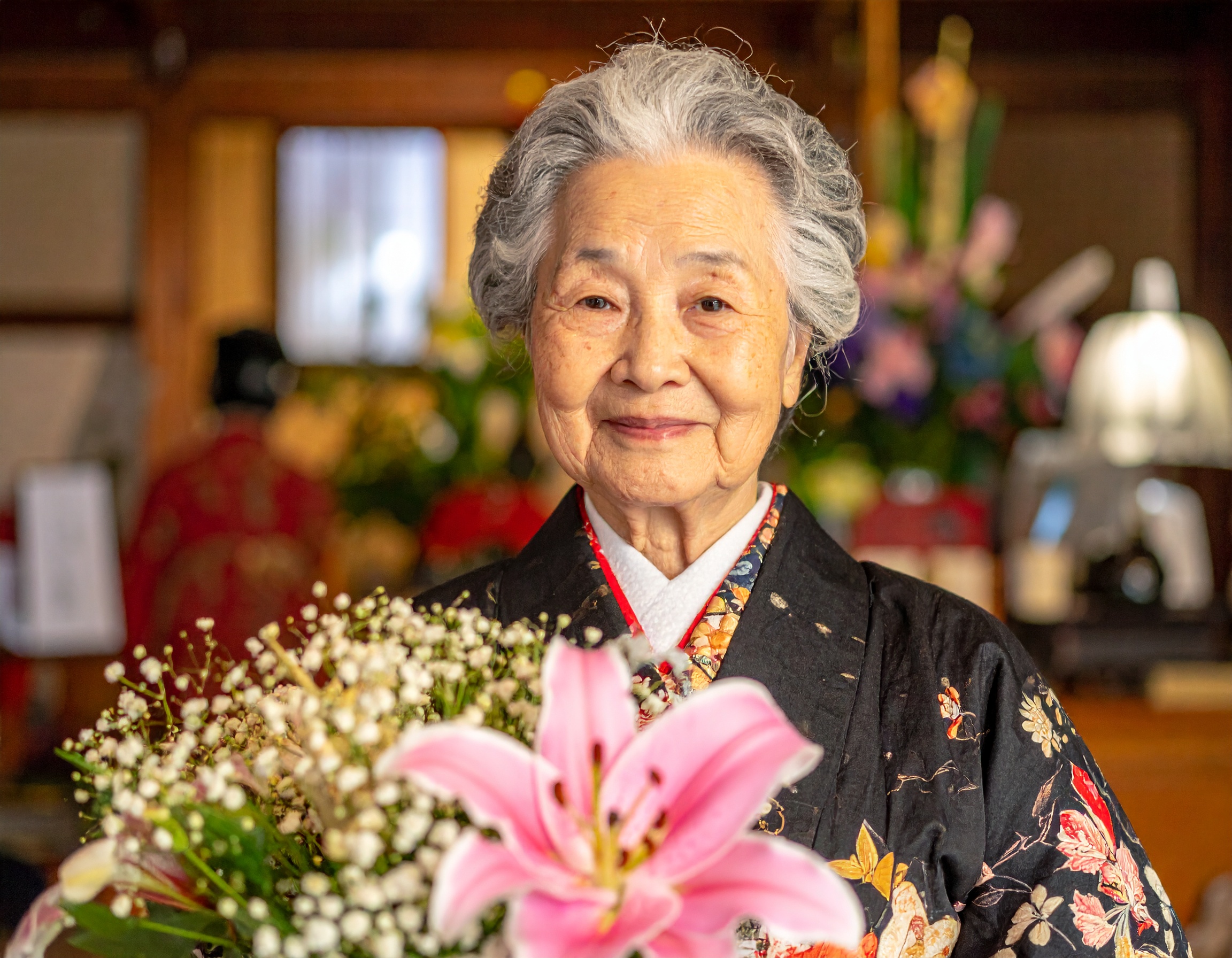 葬儀ムービーの写真選び方：笑顔？真面目？遺影以外の後悔しないコツ